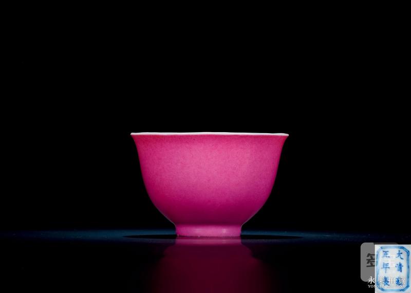 清雍正 胭脂红釉杯 - 图2